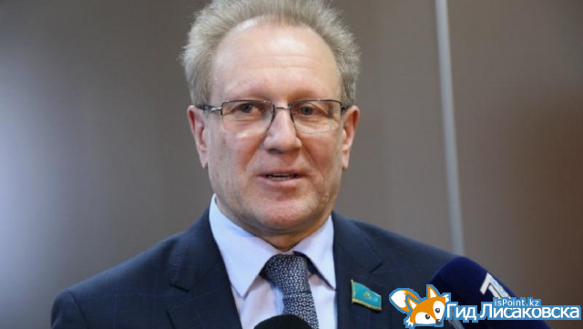 Депутат мажилиса парламента РК  Альберт Рау принял присягу