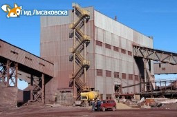 О смертельном случае на производстве уже месяц молчит руководство градообразующего предприятия Лисак О смертельном случае на производстве уже месяц молчит руководство градообразующего предприятия Лисак