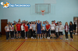 Чемпионат по волейболу среди подразделений ПХО «Лисаковскгоркоммунэнерго» Чемпионат по волейболу среди подразделений ПХО «Лисаковскгоркоммунэнерго»